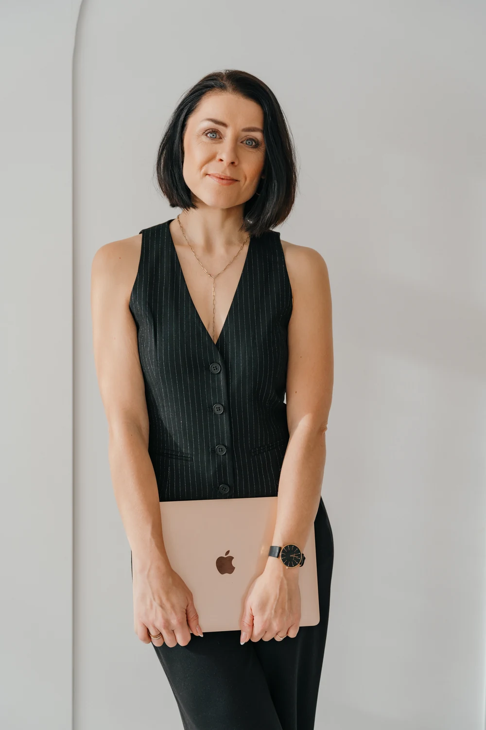 Nelli Aman-Minnich